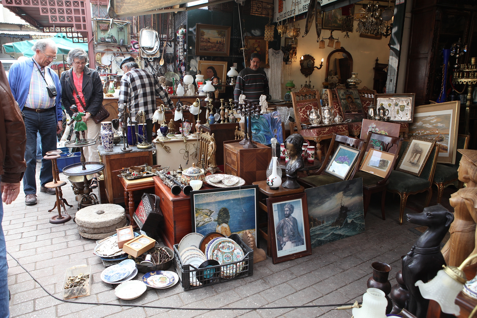 Блошиный рынок 1. Блошиный рынок в Афинах. Блошиный рынок Монастираки в Афинах. Антикварный рынок Янгиабад.