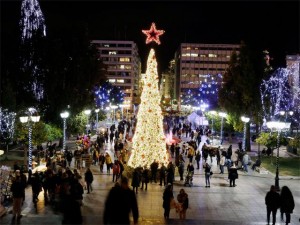 syntagma-square-is-decorated-with-christmas-lights