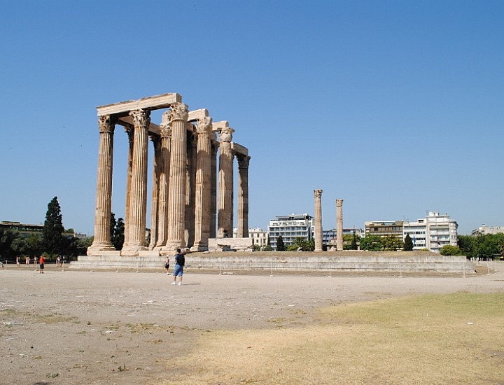 Shore Excursion: Acropolis, City Tour & Free Time in Plaka with Transfer